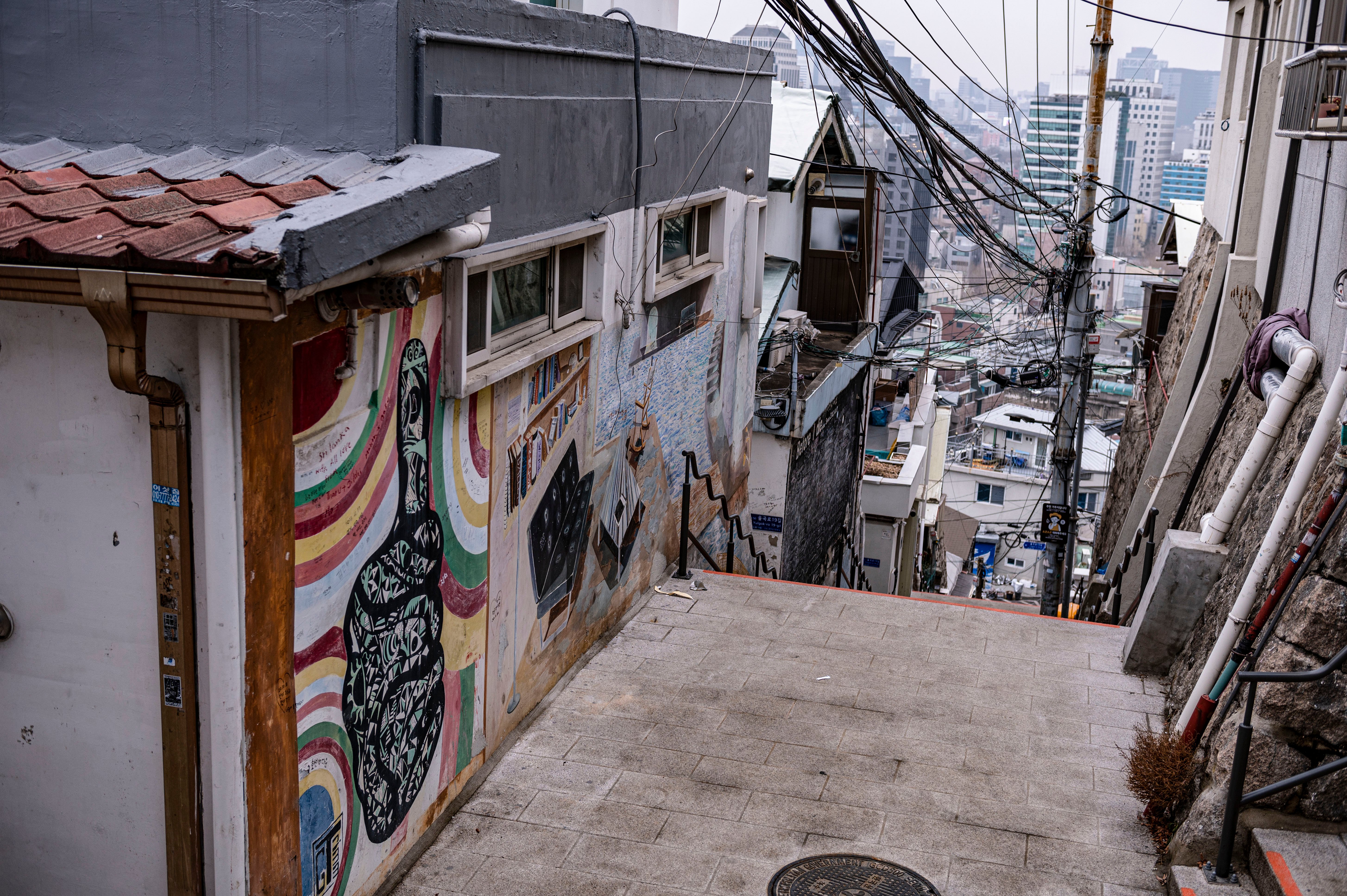 Seoul After Dark: Hidden Gems Night Walking Tour