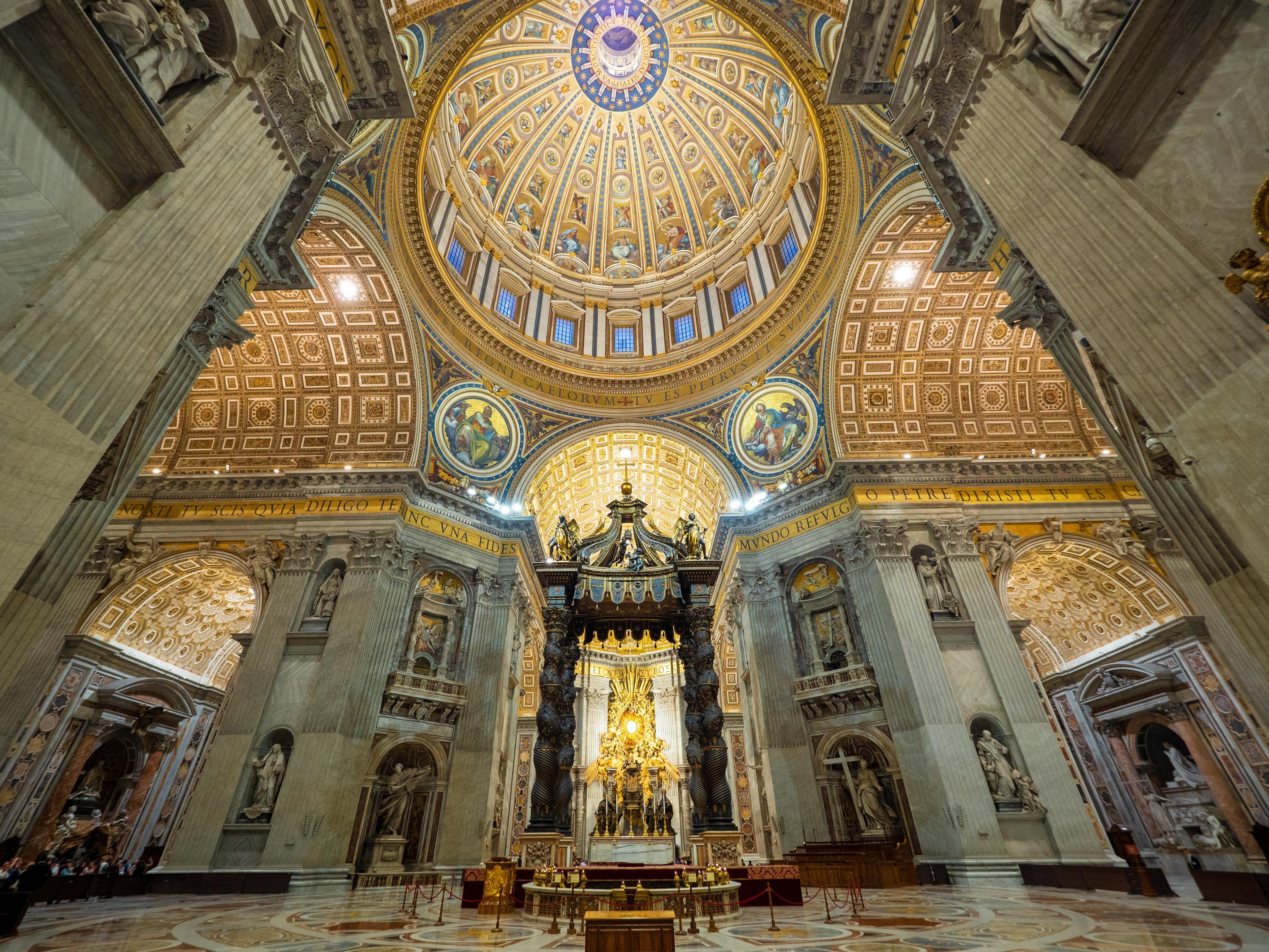 Ultimate Rome: Full-Day Colosseum & Vatican Highlights