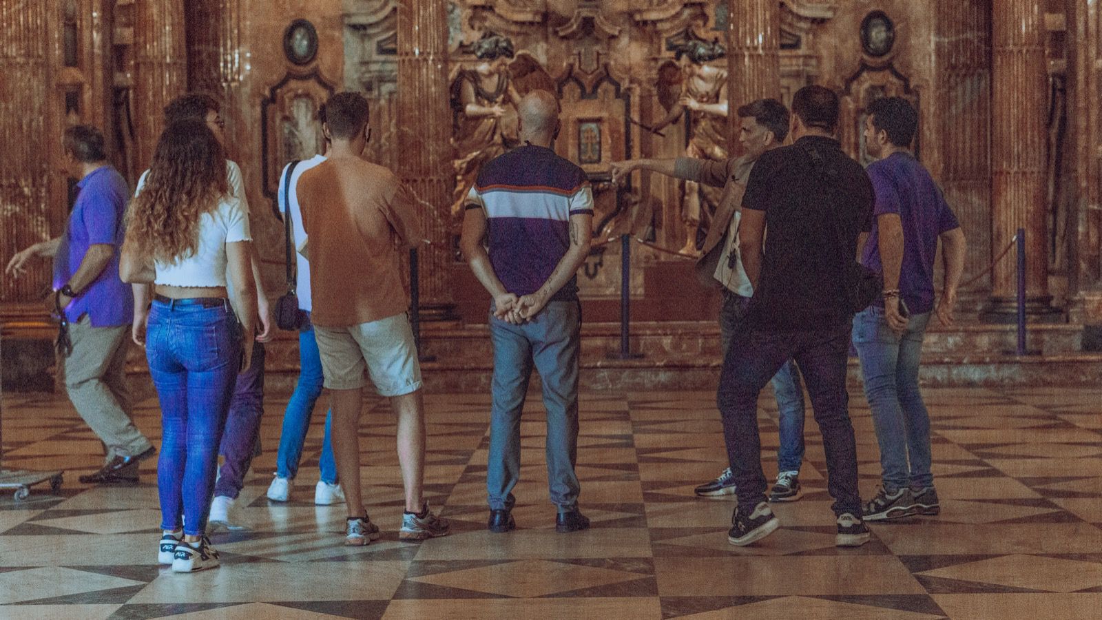 Seville: Royal Alcázar, Cathedral & Giralda Tower Combo Tour