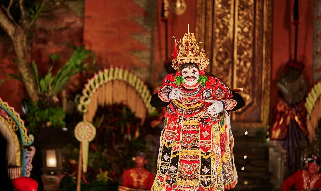 Ubud Palace Legong Dance Performance