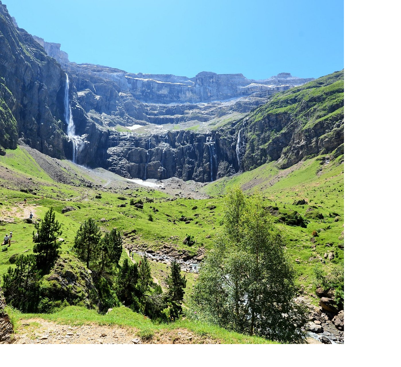 Gavarnie Cirque & Pont d'Espagne Day Tour from Lourdes