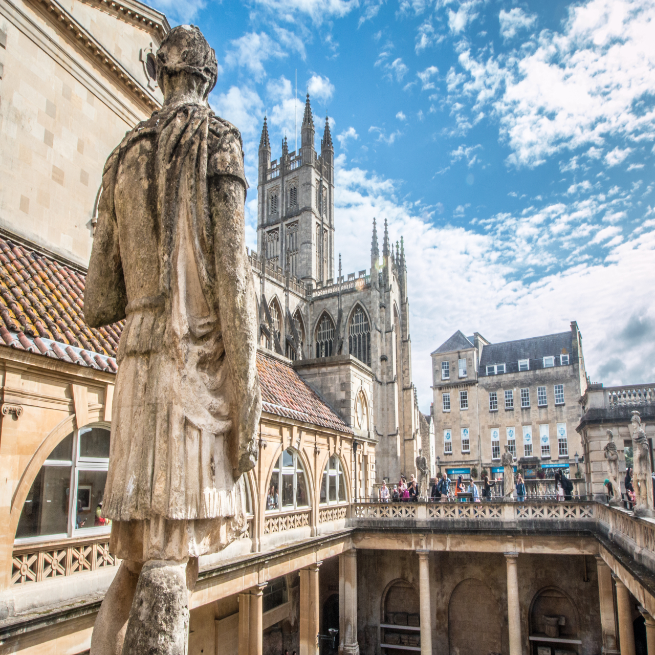 Private Day Trip: Stonehenge, Bath & Windsor from London