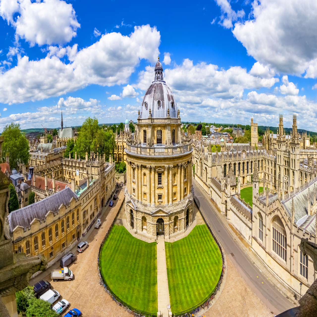 Private Tour: Windsor, Stonehenge & Oxford from London