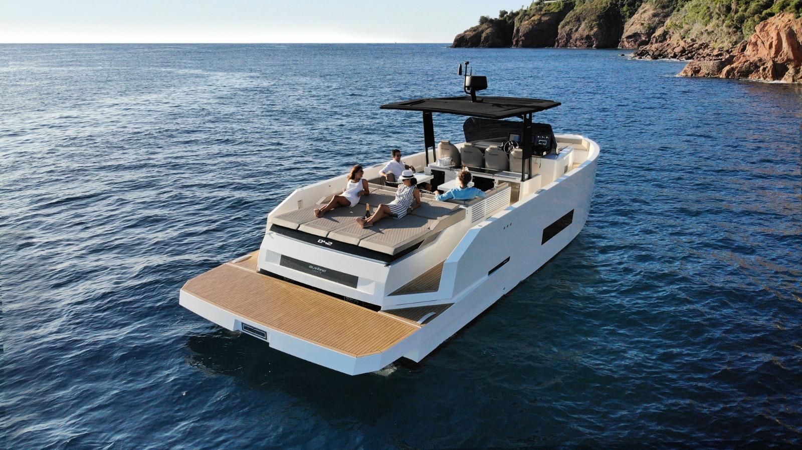Private Luxury Yacht Charter in Mykonos