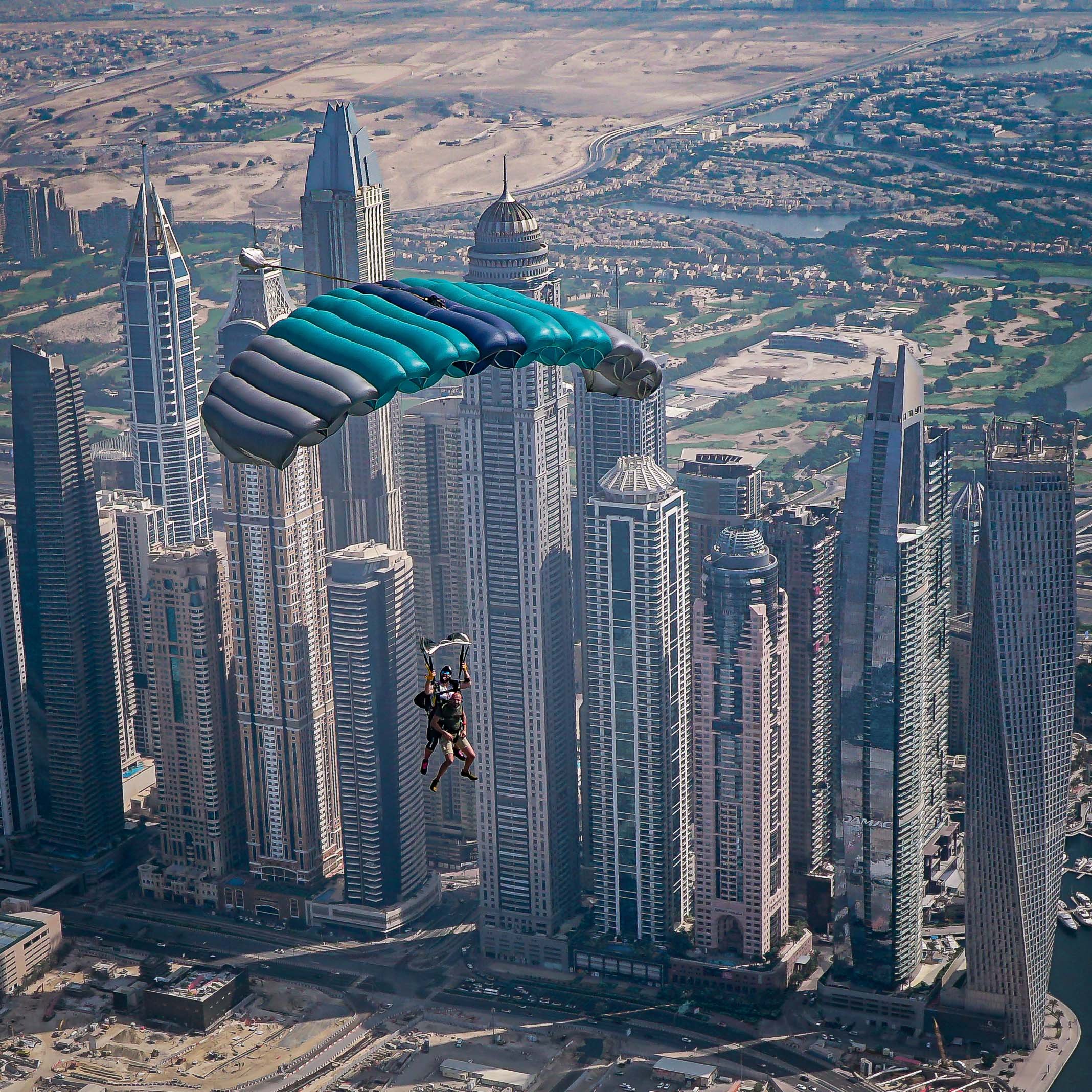 Dubai Tandem Skydive Over The Palm – Photos & Video Included