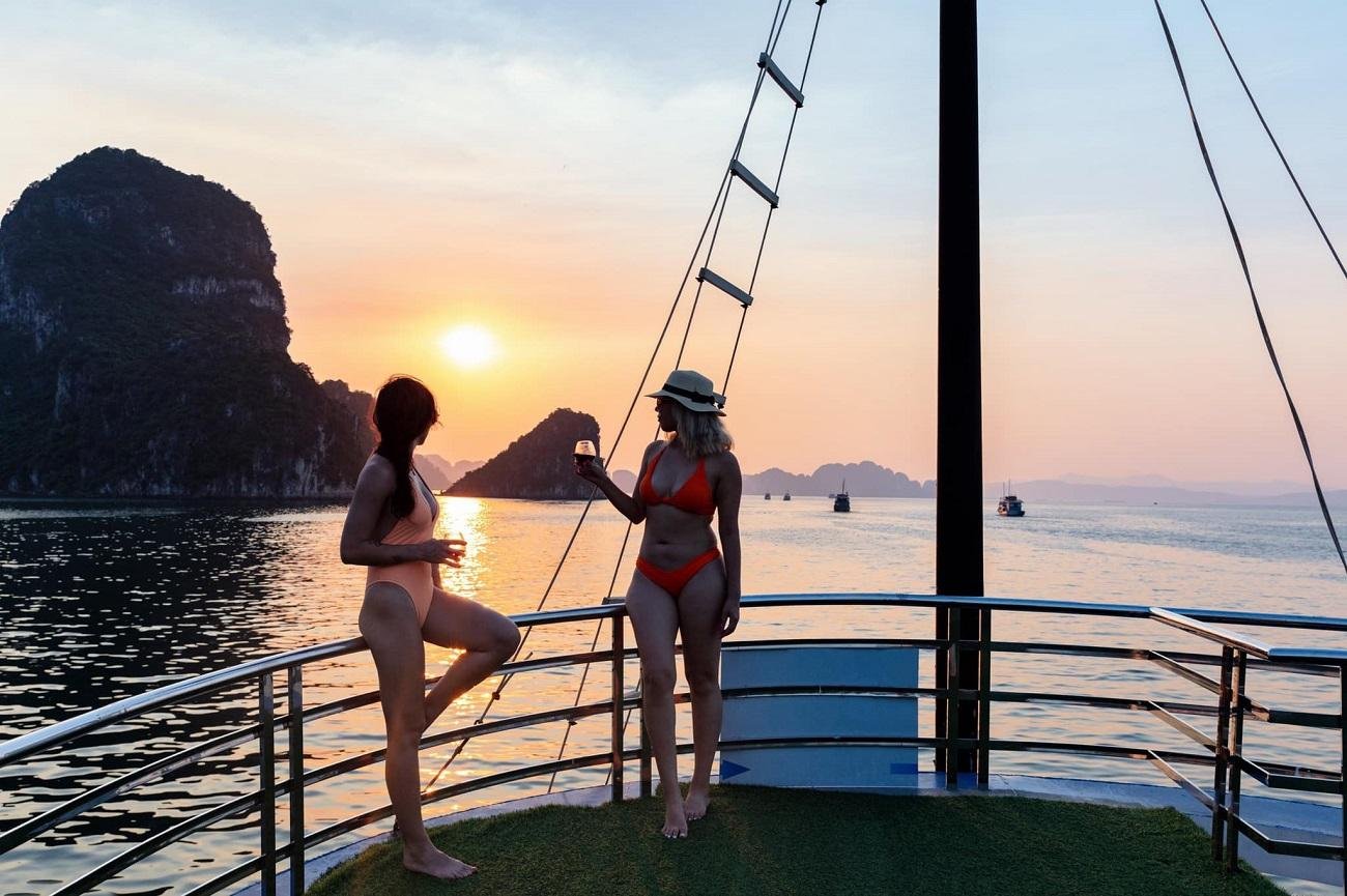 2-Day Ninh Binh & Ha Long Bay Adventure from Hanoi