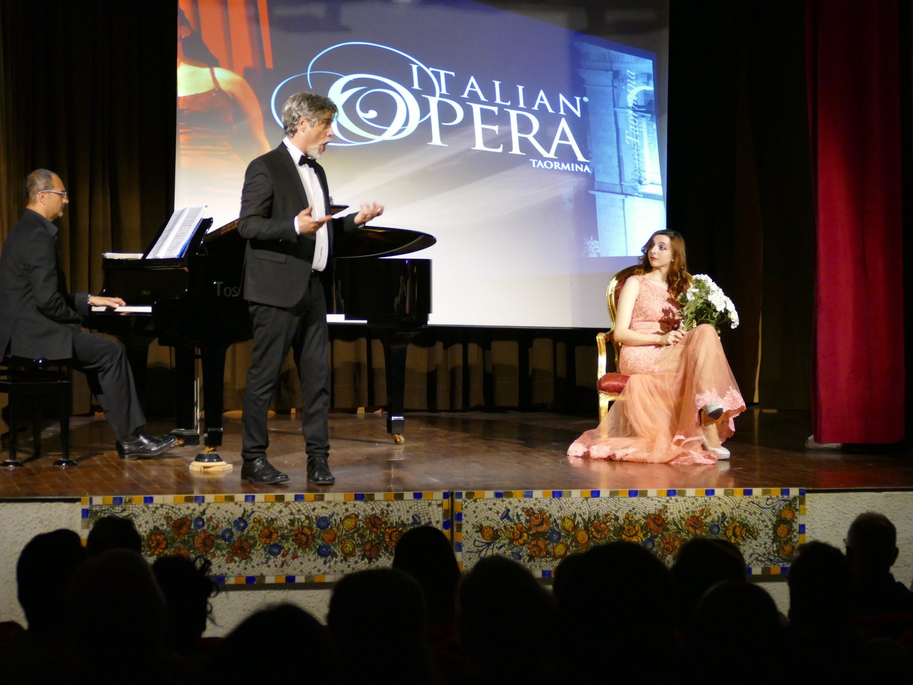 Taormina: Evening Opera Performance at Nazarena Theater