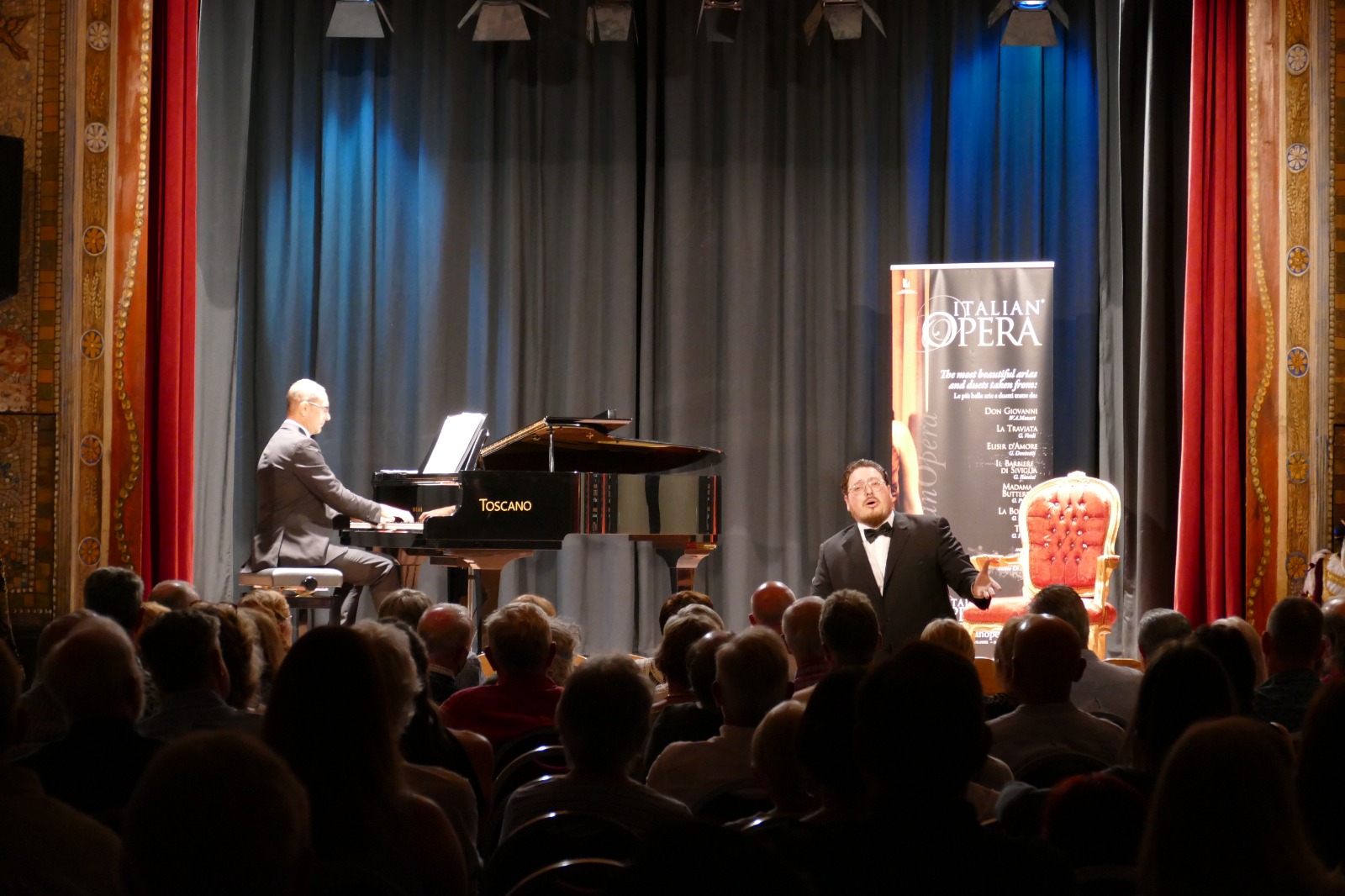Taormina: Evening Opera Performance at Nazarena Theater