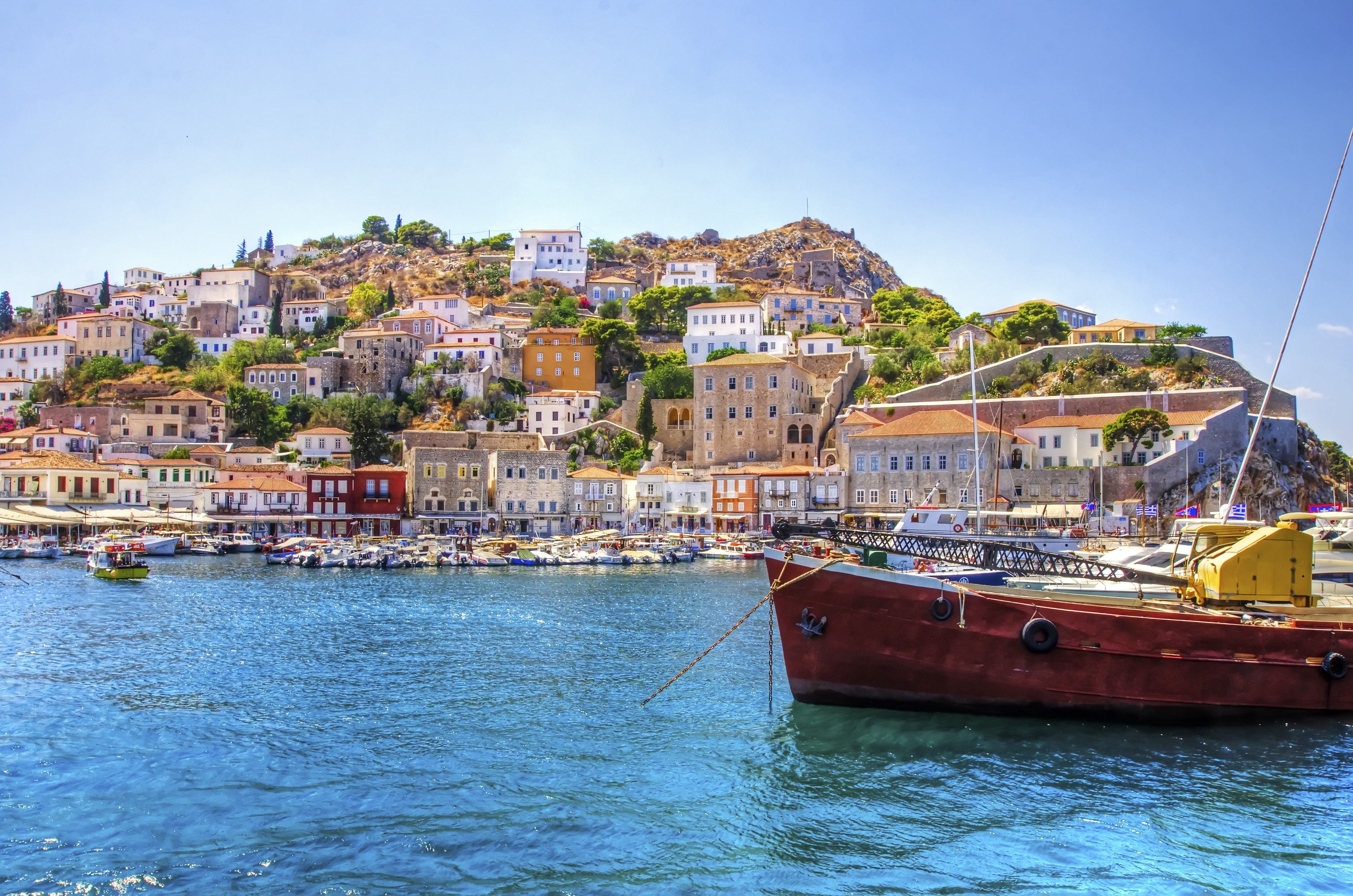 Saronic Islands VIP Day Cruise from Athens