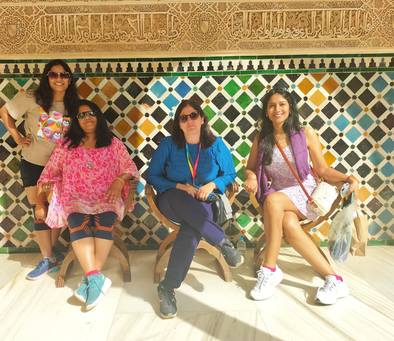 From Malaga: Alhambra Guided Tour with Entry Tickets