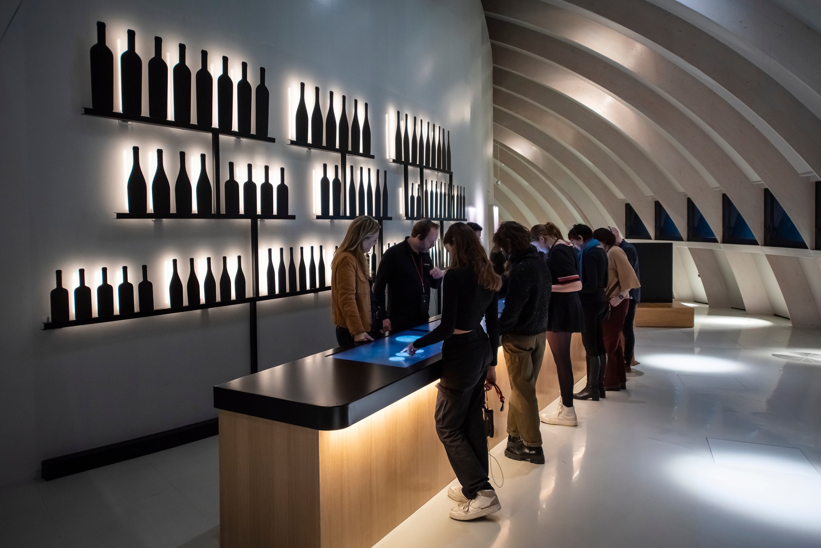 wine tasting in Bordeaux — photo 3