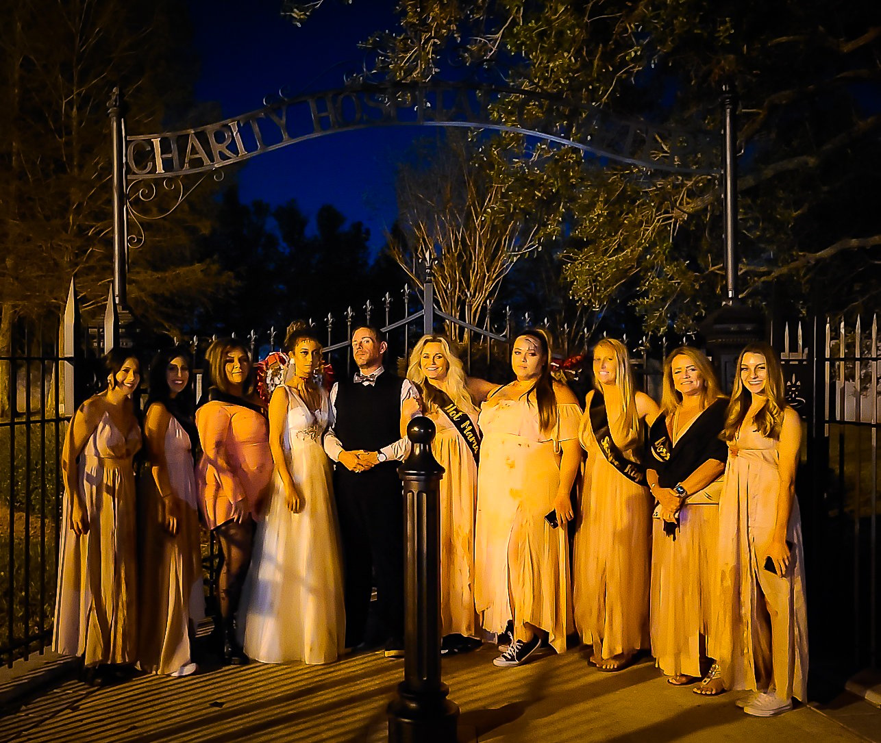 New Orleans: Cemetery Bus Tour At Dark with Exclusive Access