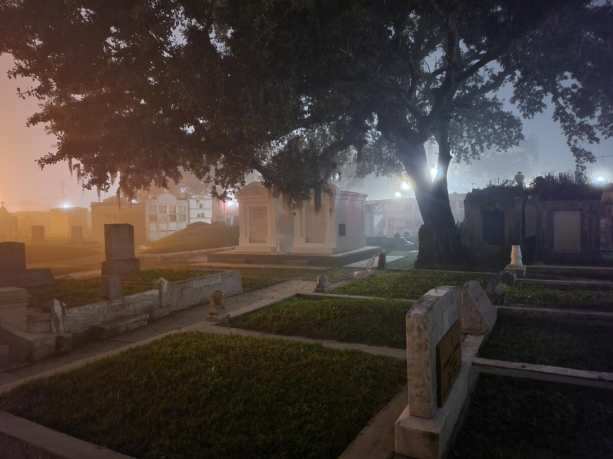 New Orleans: Cemetery Bus Tour At Dark with Exclusive Access