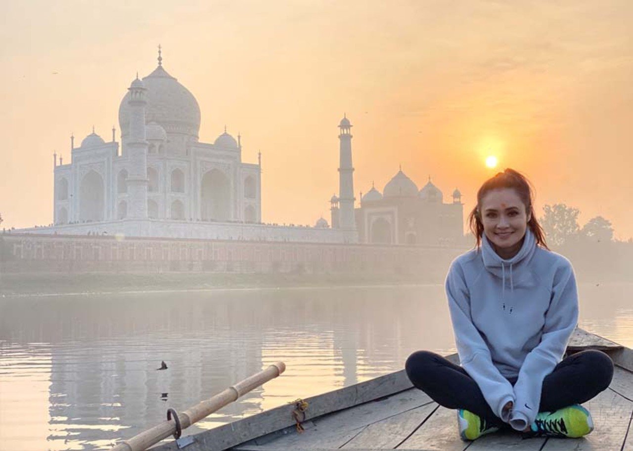 Taj Mahal Sunset Tour with Skip-the-Line Entry & Hotel Pickup