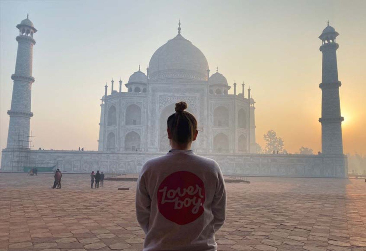 Taj Mahal Sunset Tour with Skip-the-Line Entry & Hotel Pickup