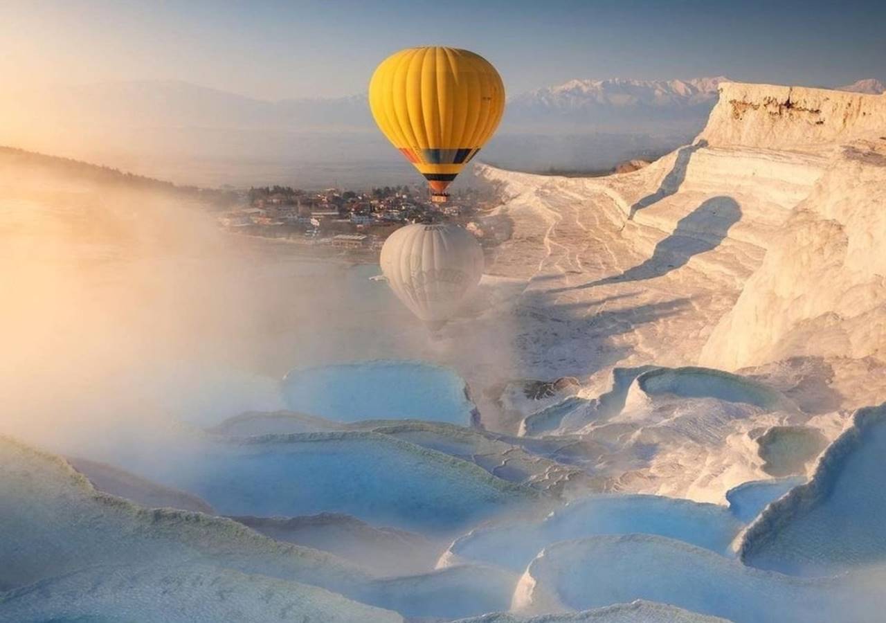 Pamukkale Sunrise Hot Air Balloon Experience