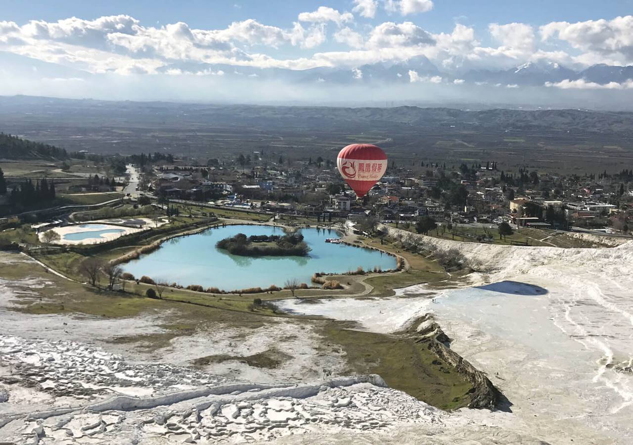 Pamukkale Sunrise Hot Air Balloon Experience