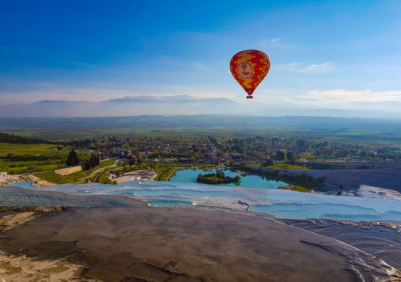 Pamukkale Sunrise Hot Air Balloon Experience