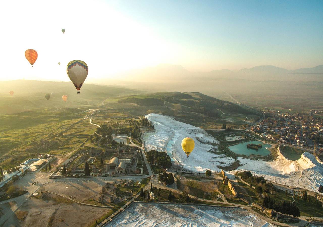 Pamukkale Sunrise Hot Air Balloon Experience