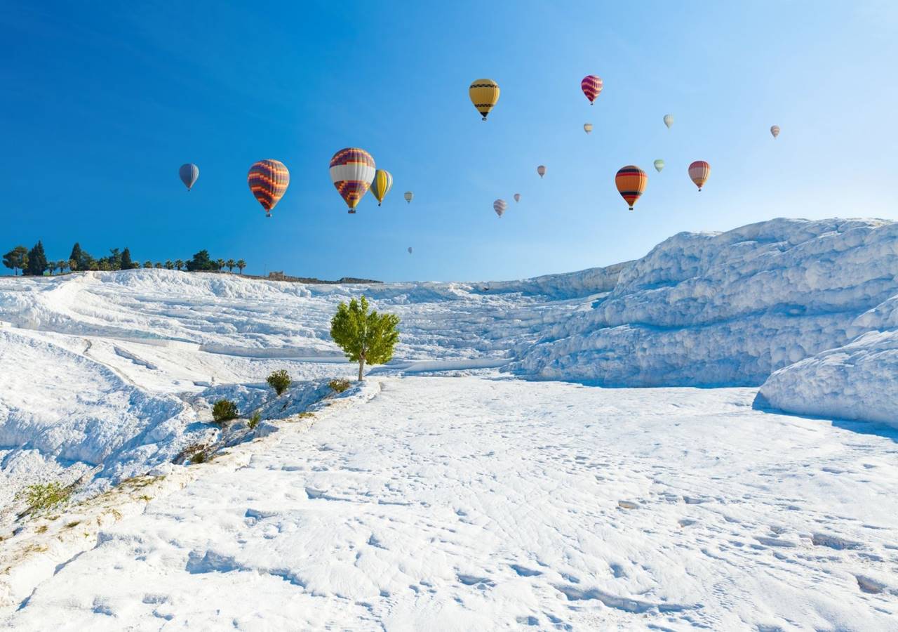 Pamukkale Sunrise Hot Air Balloon Experience