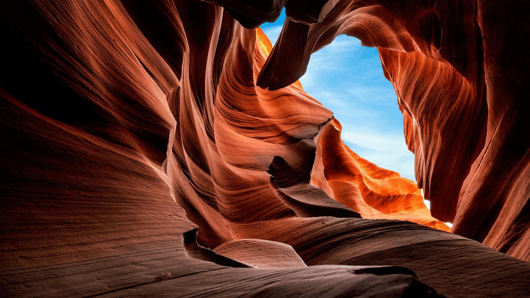 Upper Antelope Canyon tour near Page, Arizona — image 3