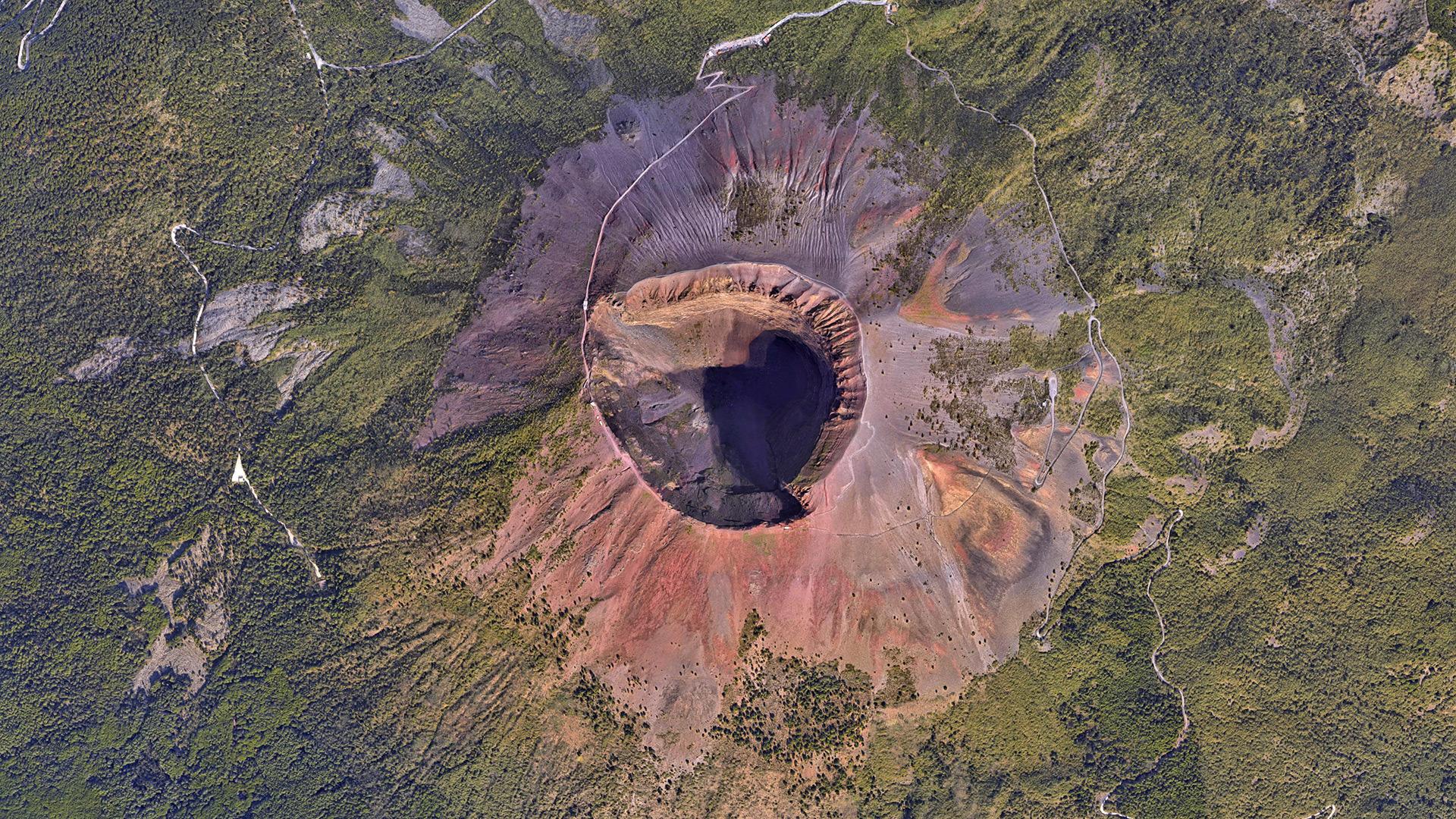Mount Vesuvius: Skip-the-Line Entry & Digital Audio Guide