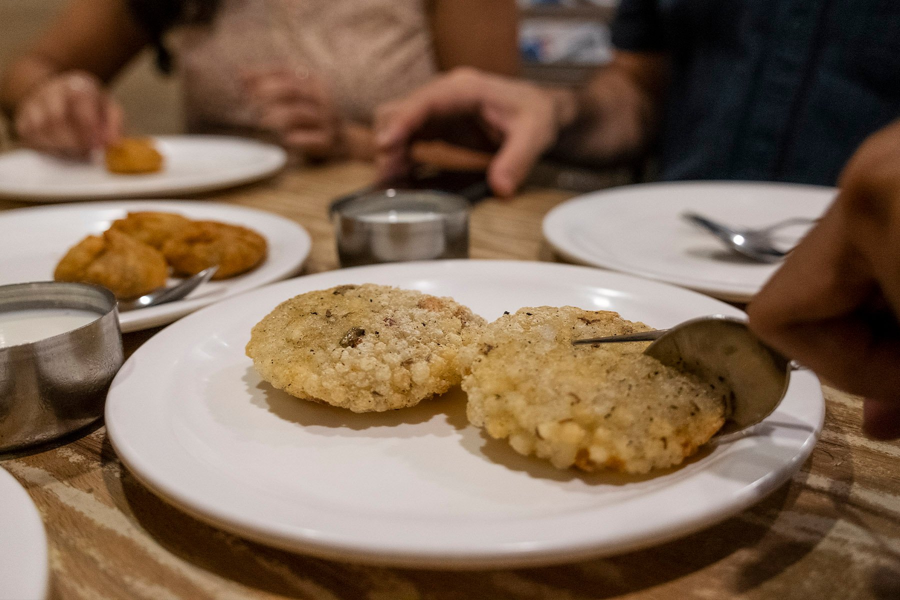 Mumbai Culinary Exploration: Street Food Walking Tour