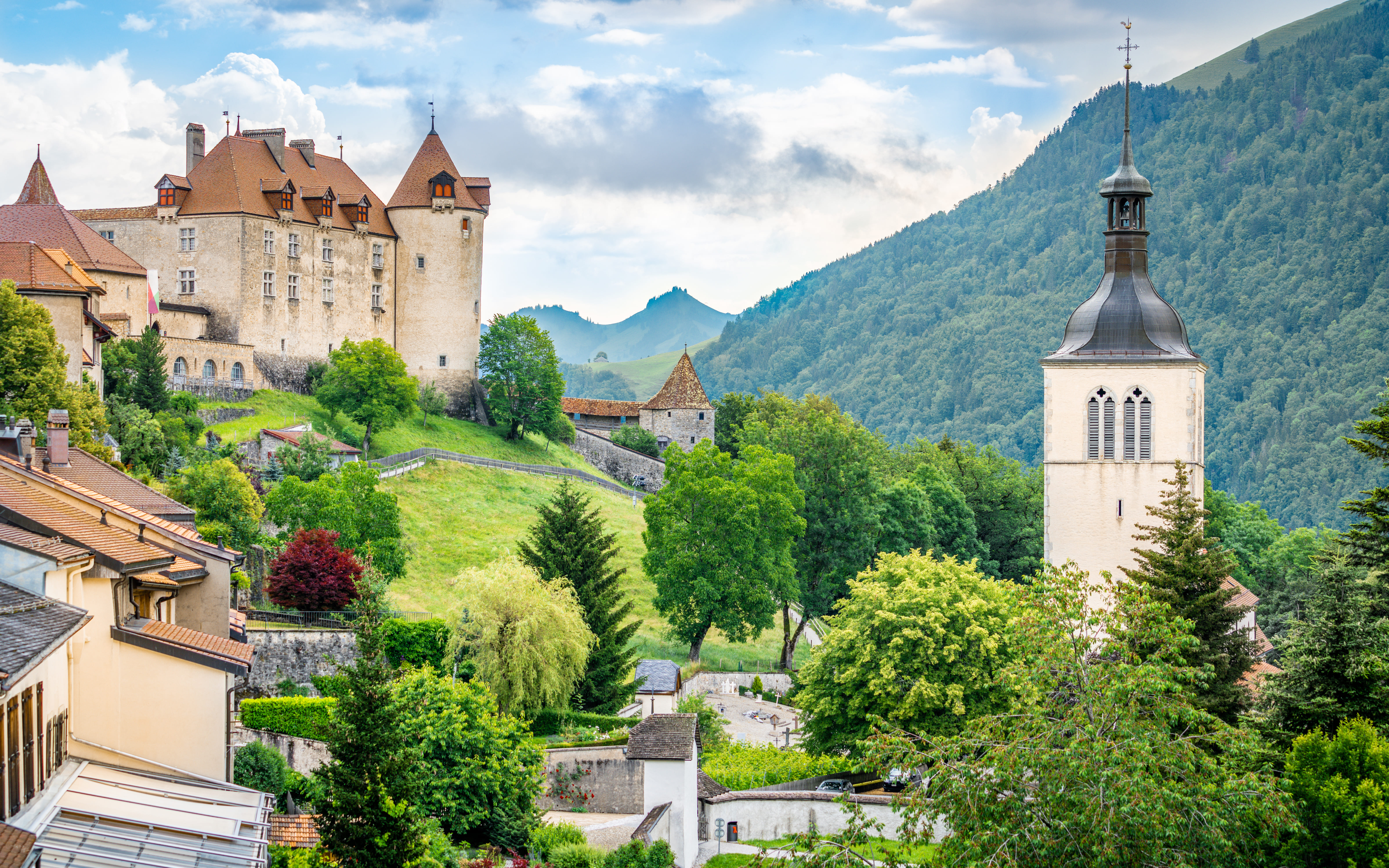 Gruyères Cheese, Chocolate & Castle Day Trip from Bern