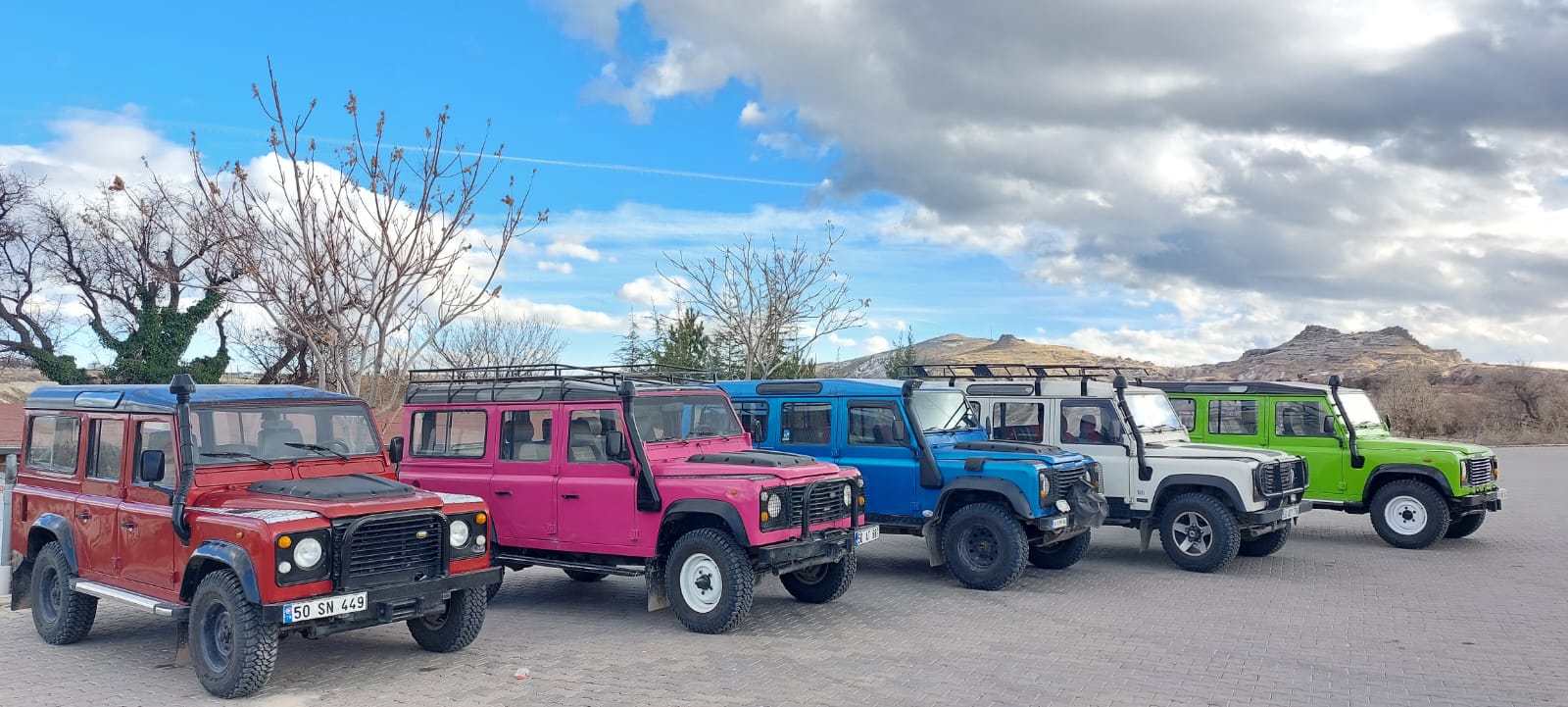 Cappadocia Off-Road Jeep Safari with Champagne Toast
