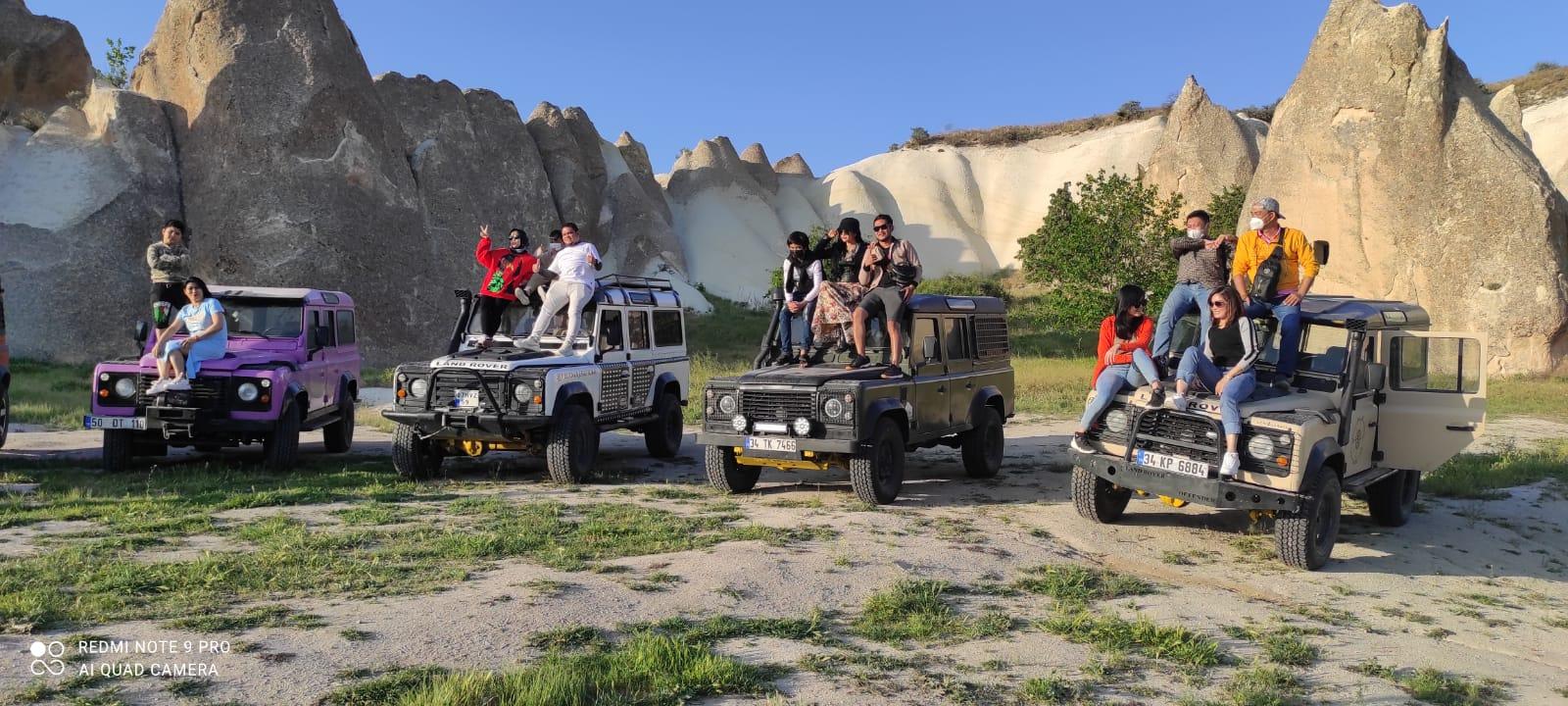 Cappadocia Off-Road Jeep Safari with Champagne Toast