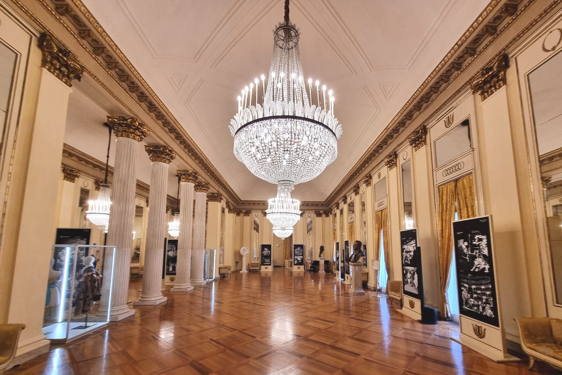 Milan: La Scala Theater & Museum Guided Tour