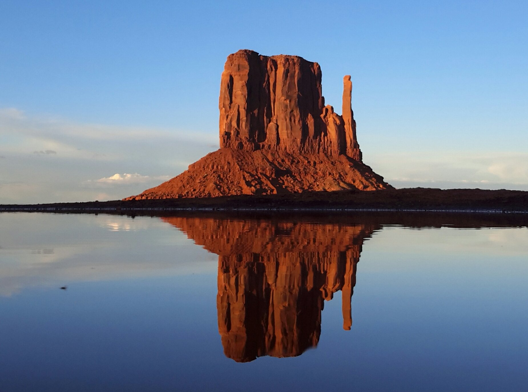 Monument Valley Scenic Open-Air 90-Minute Excursion
