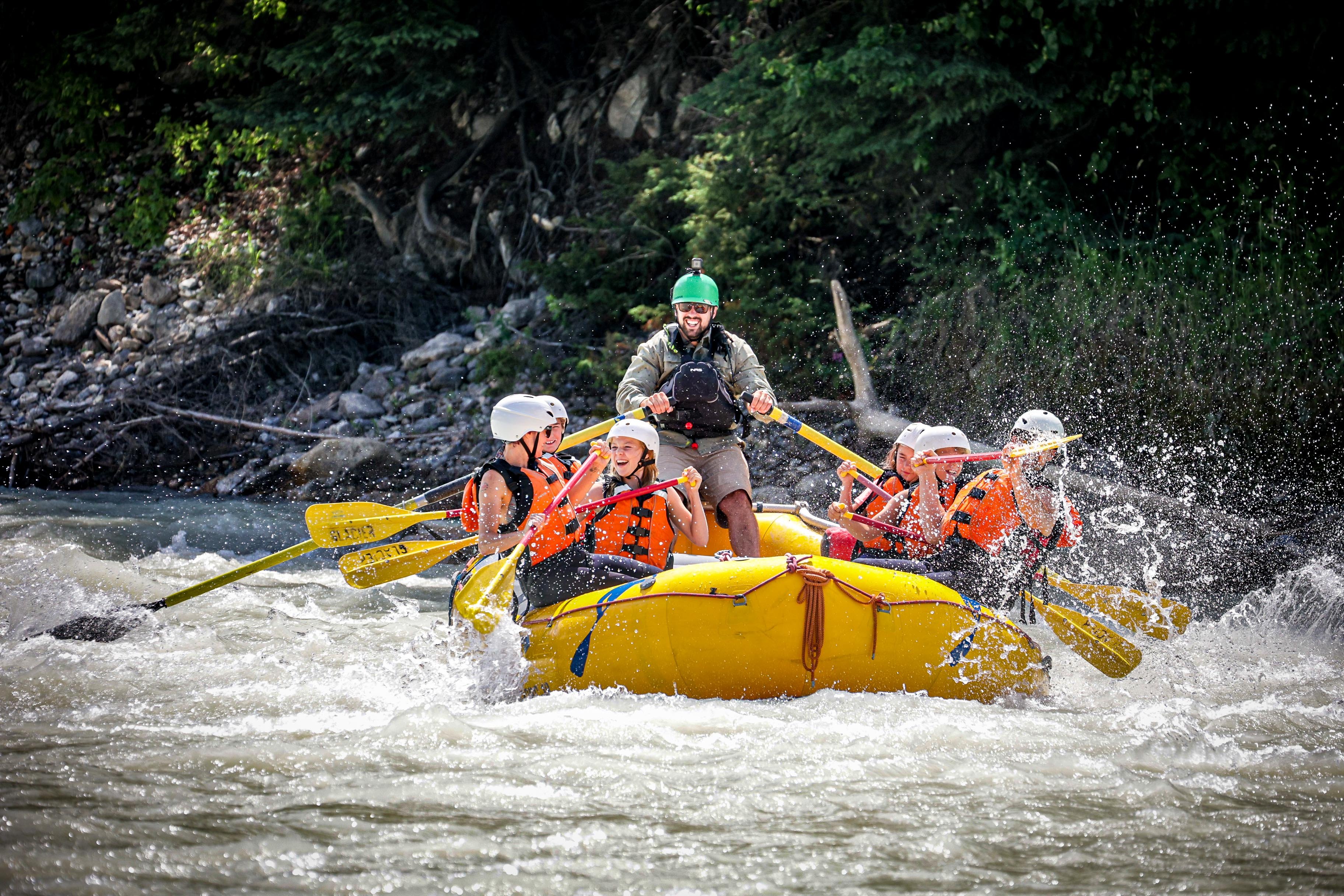 Kicking Horse River family rafting with lunch near Golden, BC — Canadian Rockies rafting (1)