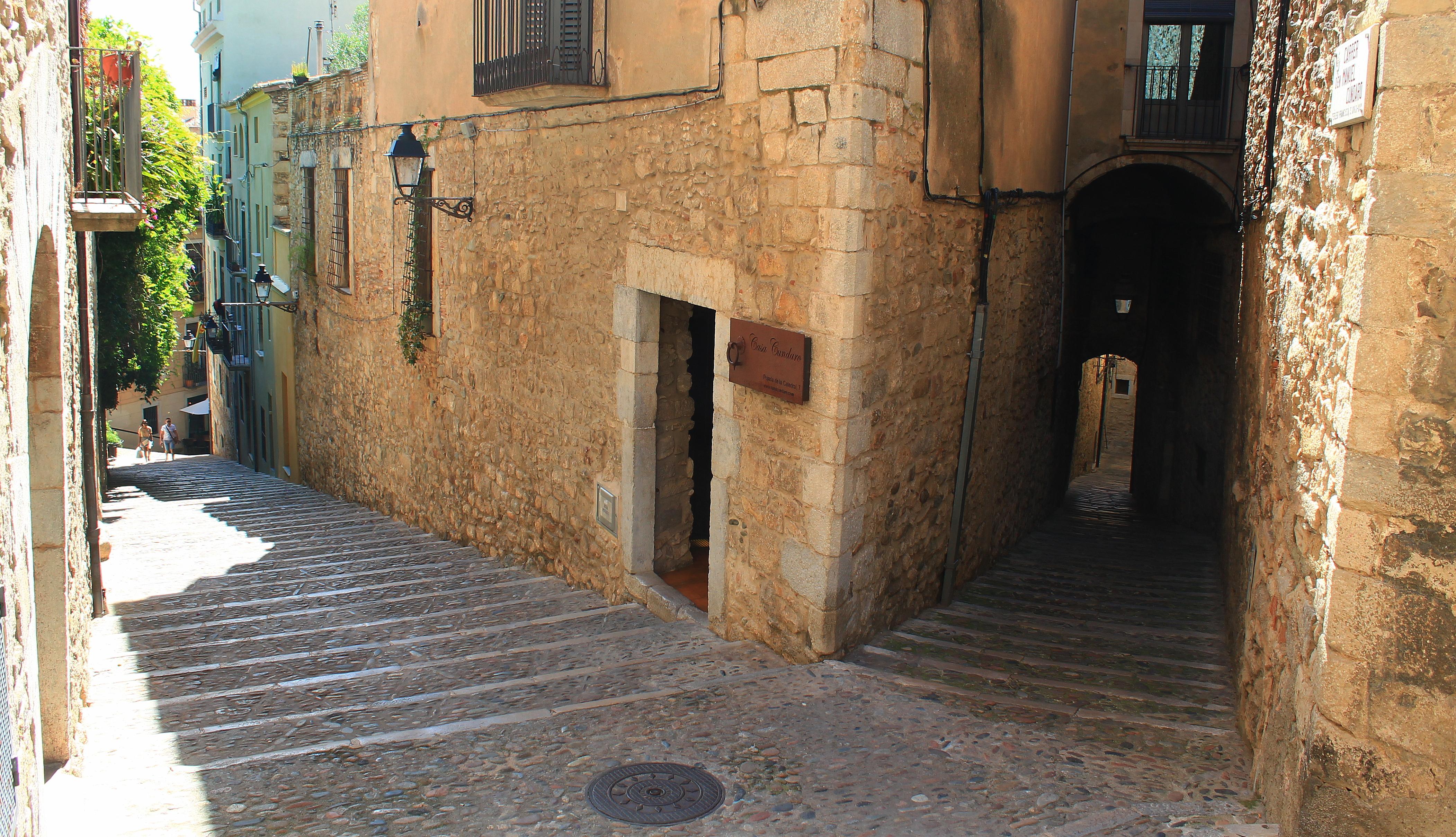 walking tour in Girona — photo 7