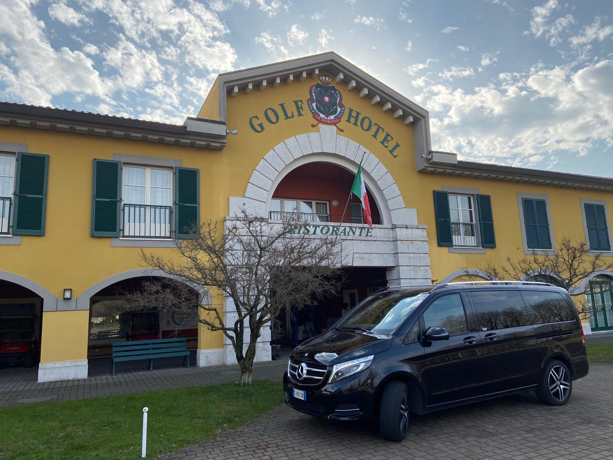 Milan ↔ Serravalle Outlet Private Transfer