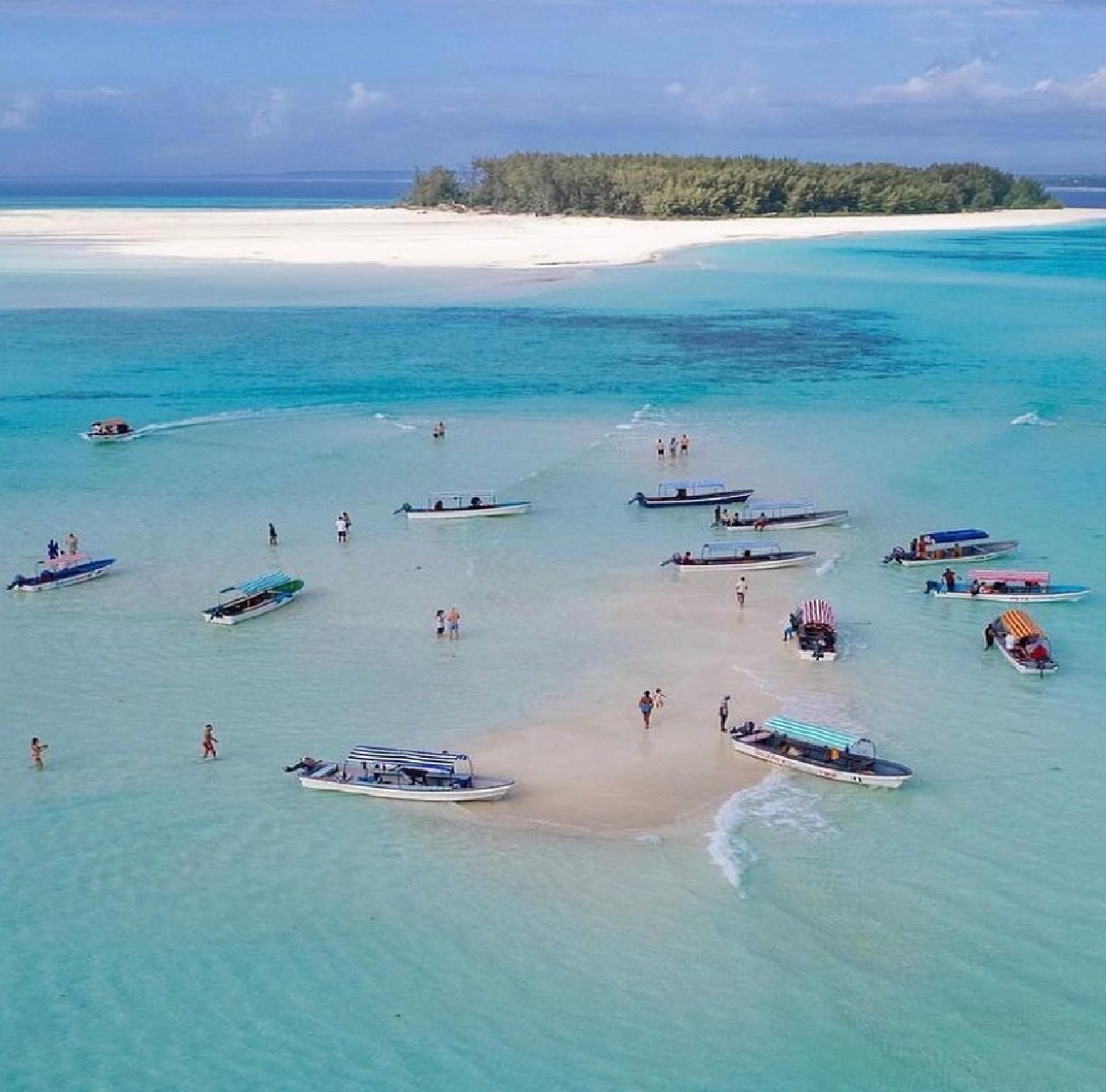 Mnemba Island Private Snorkeling Boat Tour from Zanzibar