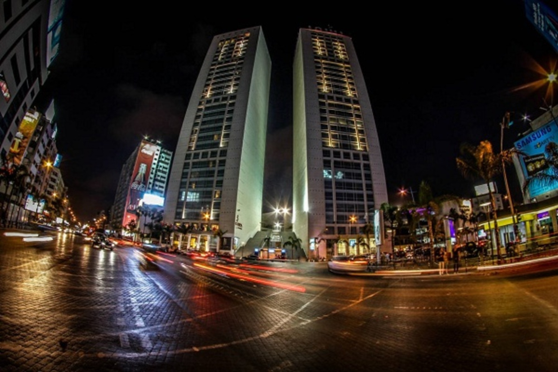 Casablanca Evening Tour with Traditional Moroccan Dinner