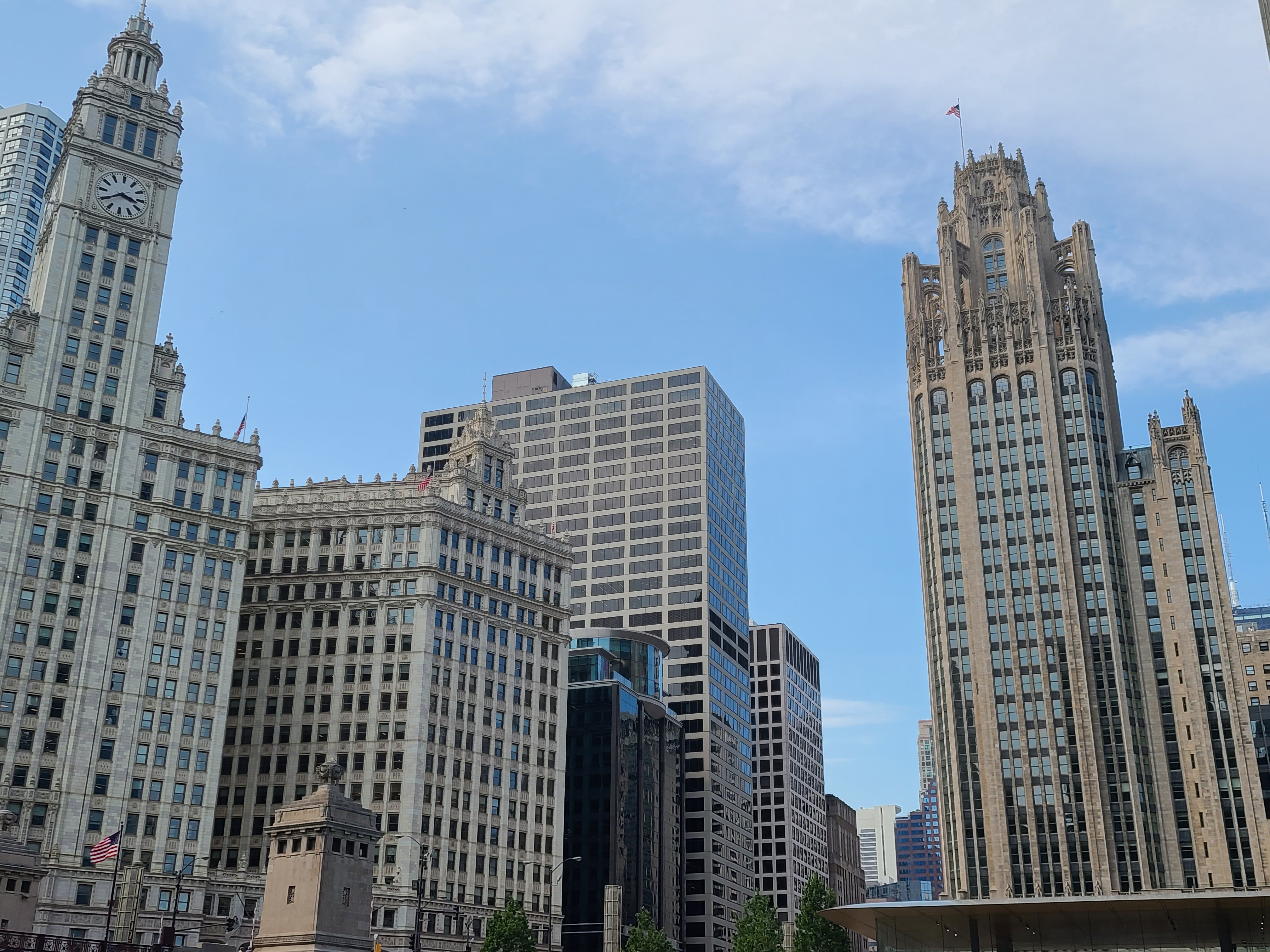 Chicago architecture cruise — Chicago River and skyline — image 22