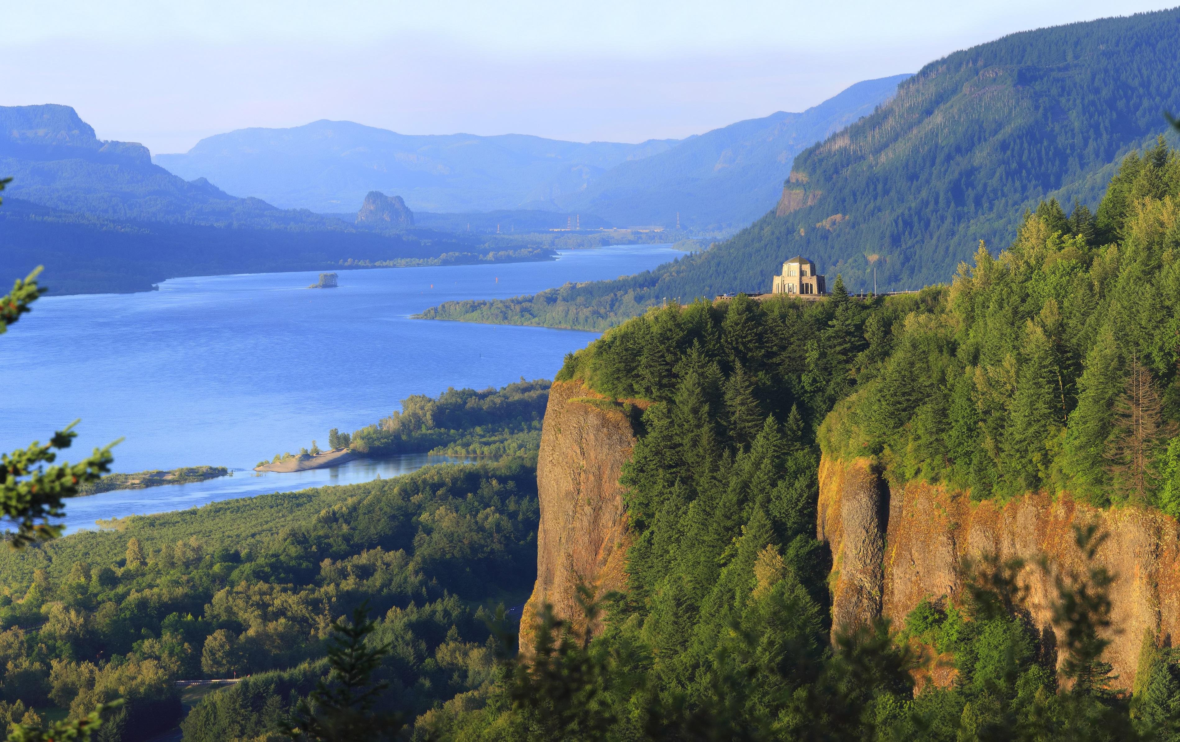 Columbia River Gorge Explorer Jetboat Adventure
