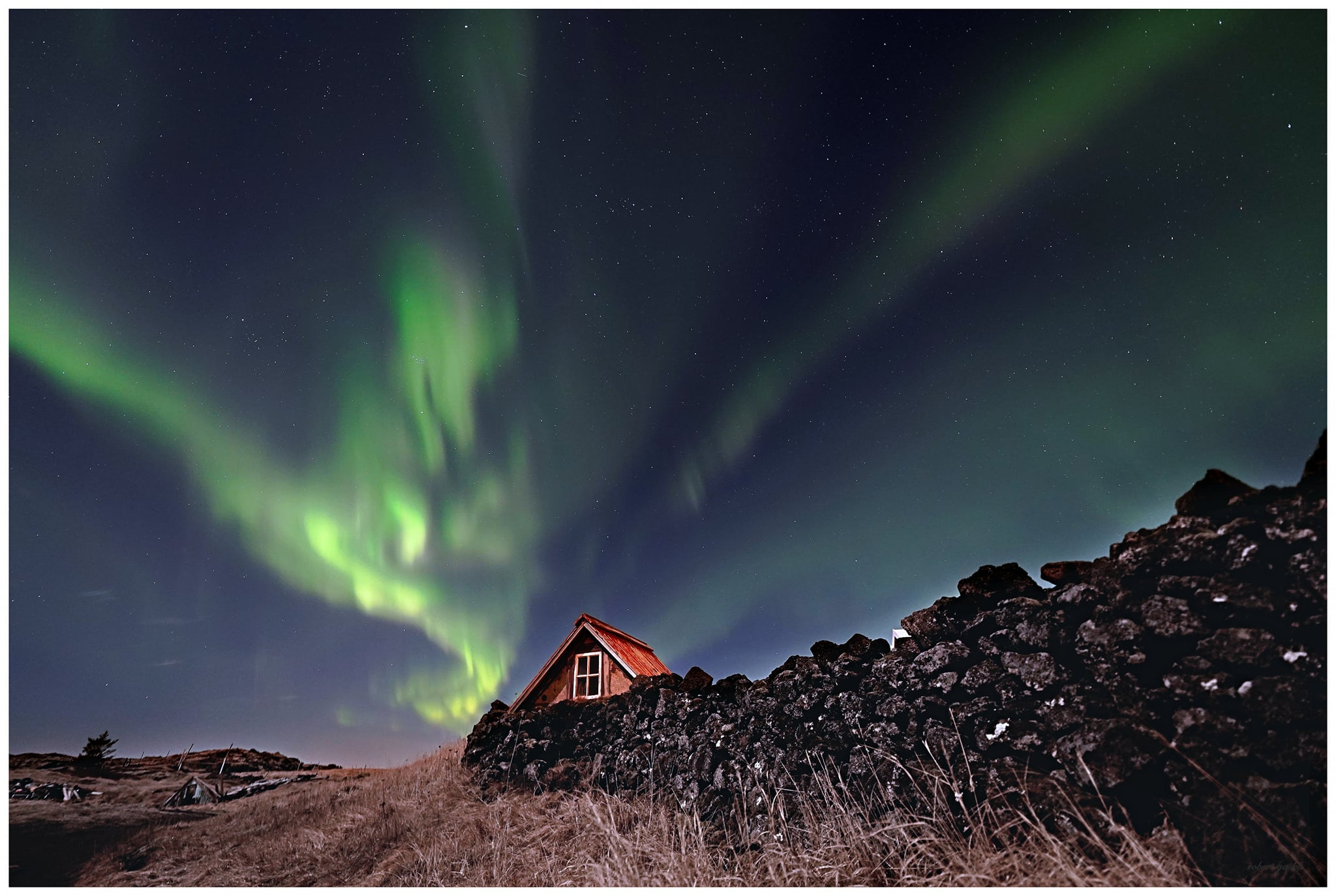 Reykjavik Northern Lights Minibus Hunt with Hot Cocoa