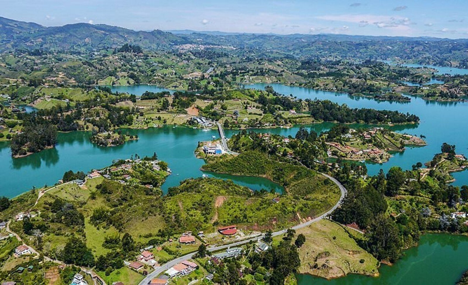 Guatapé & Piedra del Peñol Day Trip from Medellín