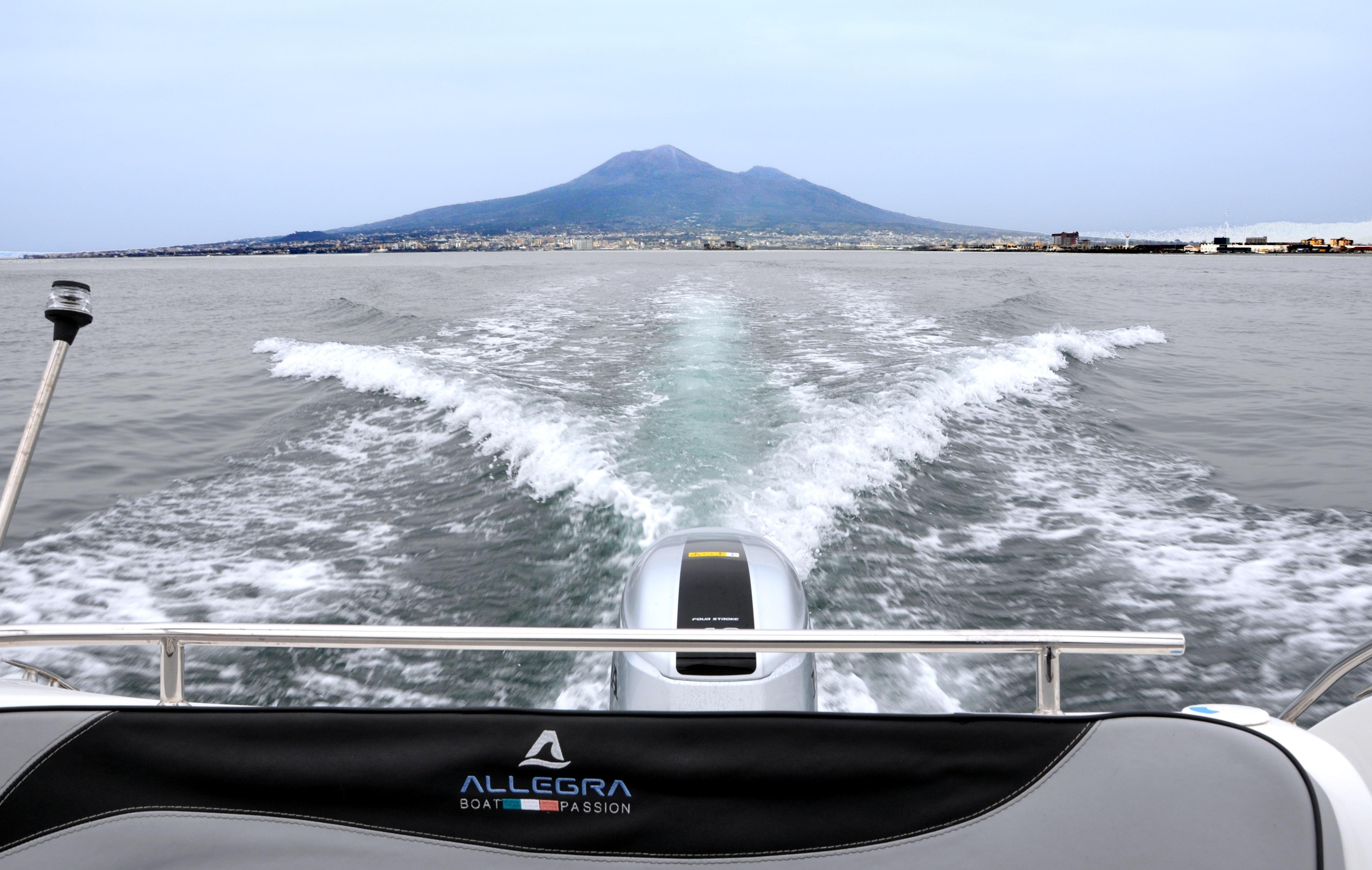 Sorrento to Amalfi Coast: Full-Day Private Boat Tour