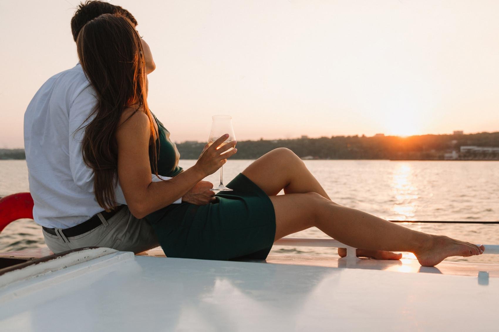 Mykonos Private Catamaran Escape with Lunch & Drinks