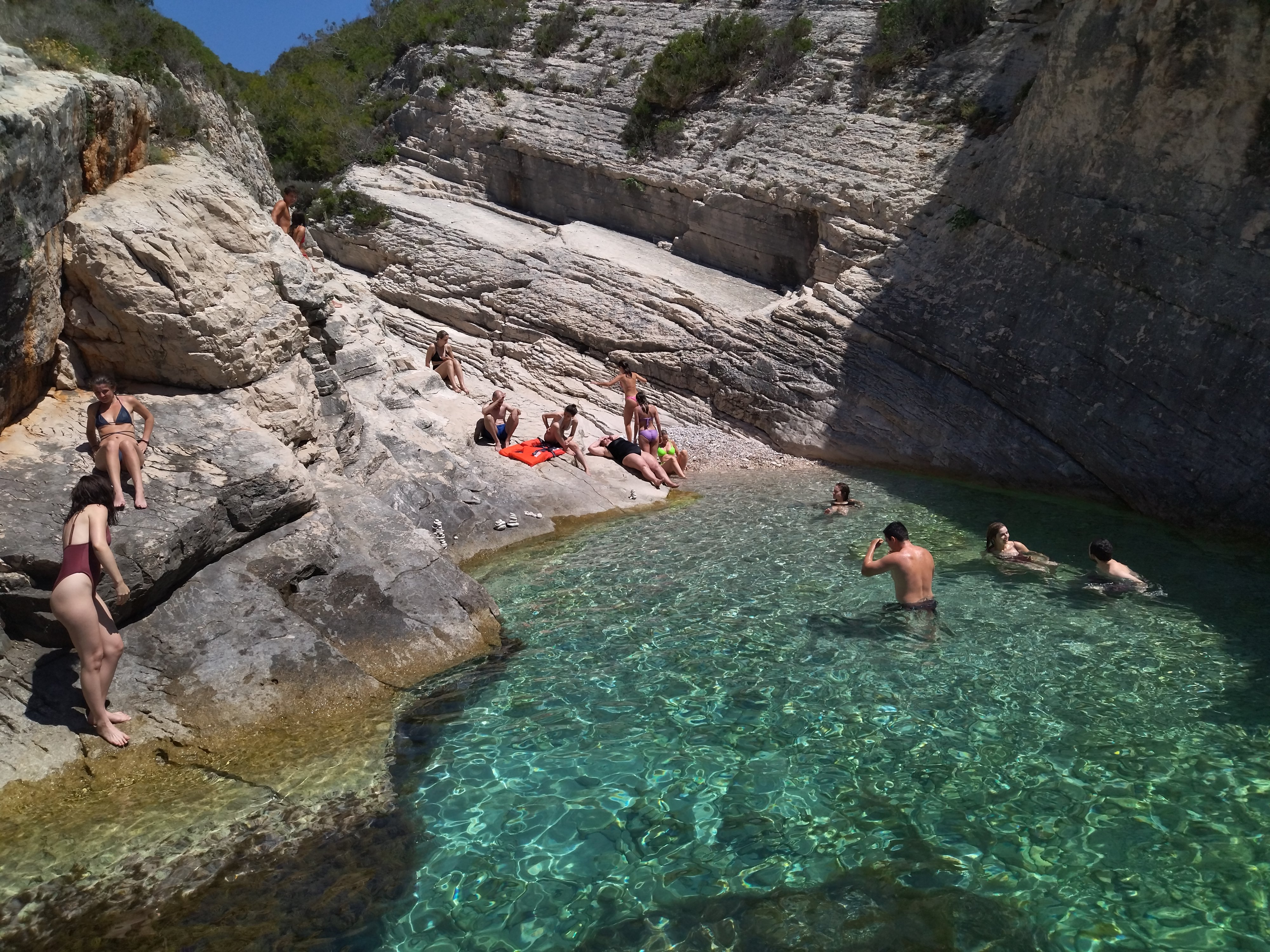5-Island Speedboat Adventure: Blue Cave & Hvar from Split