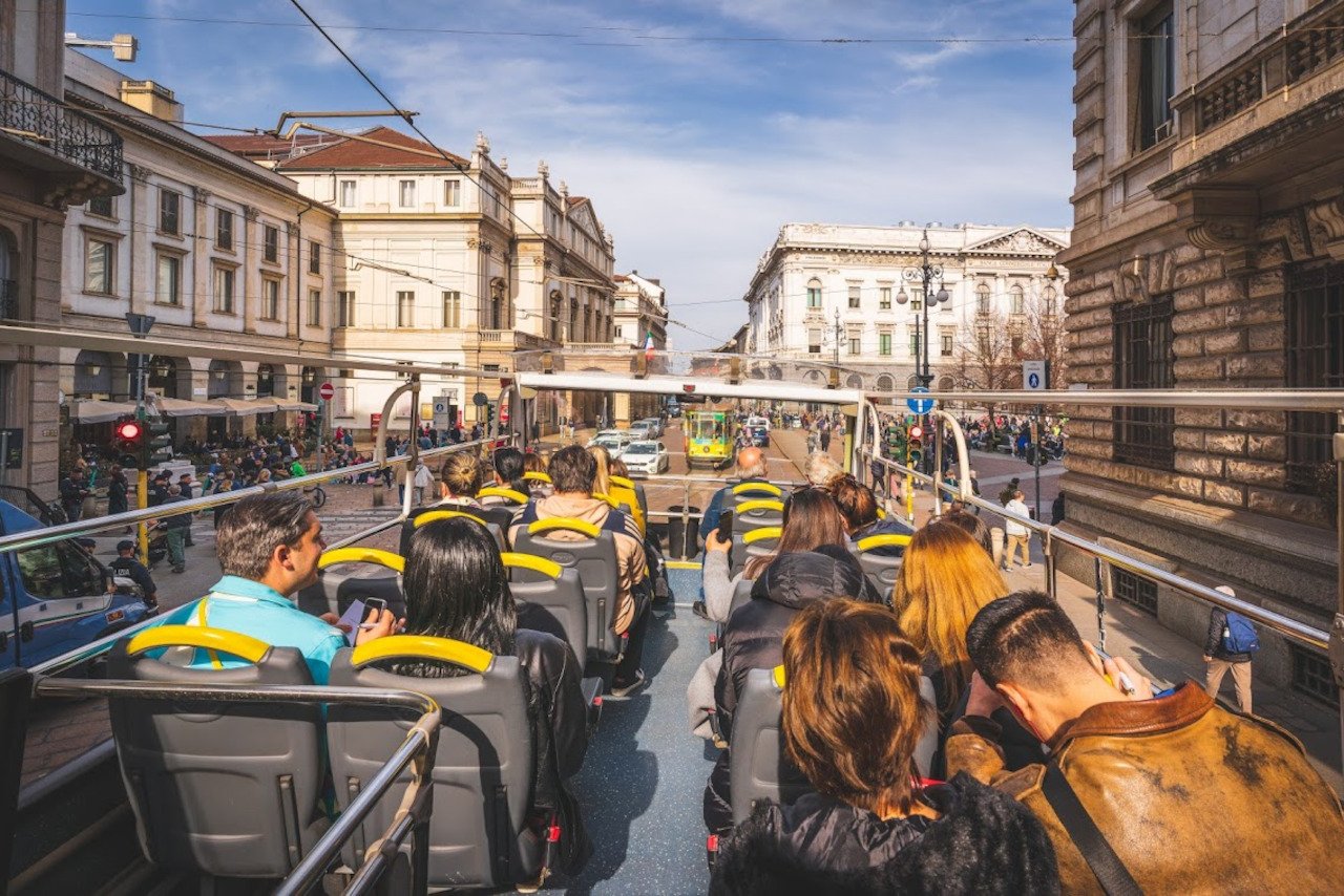 Milan Hop-On Hop-Off Open Bus Tour by Gray Line