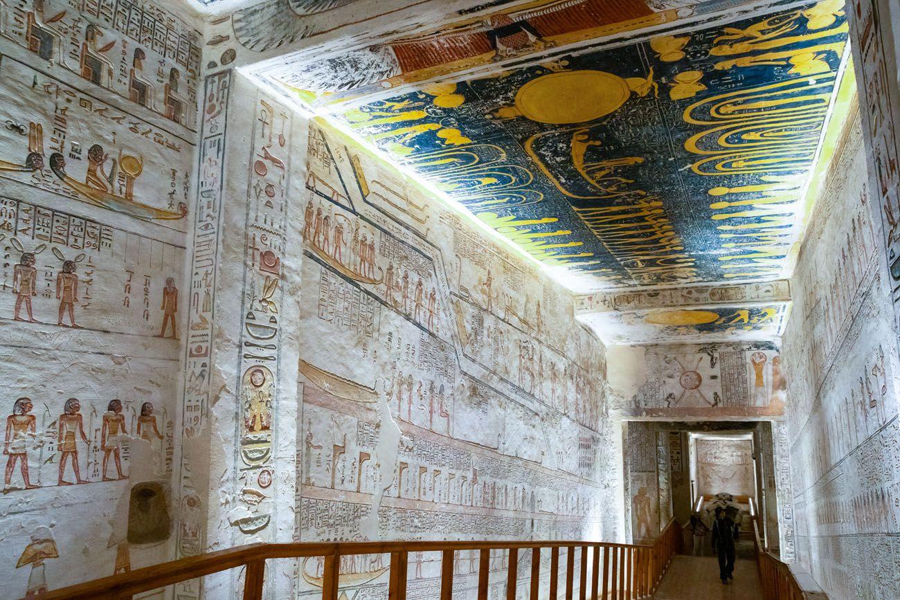 Cairo to Luxor Private Day Trip by Air with All Entrances