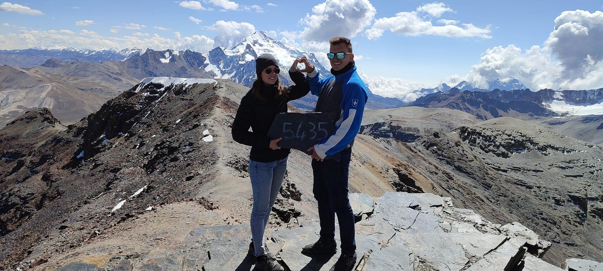 Chacaltaya Mountain & Moon Valley Full-Day Adventure