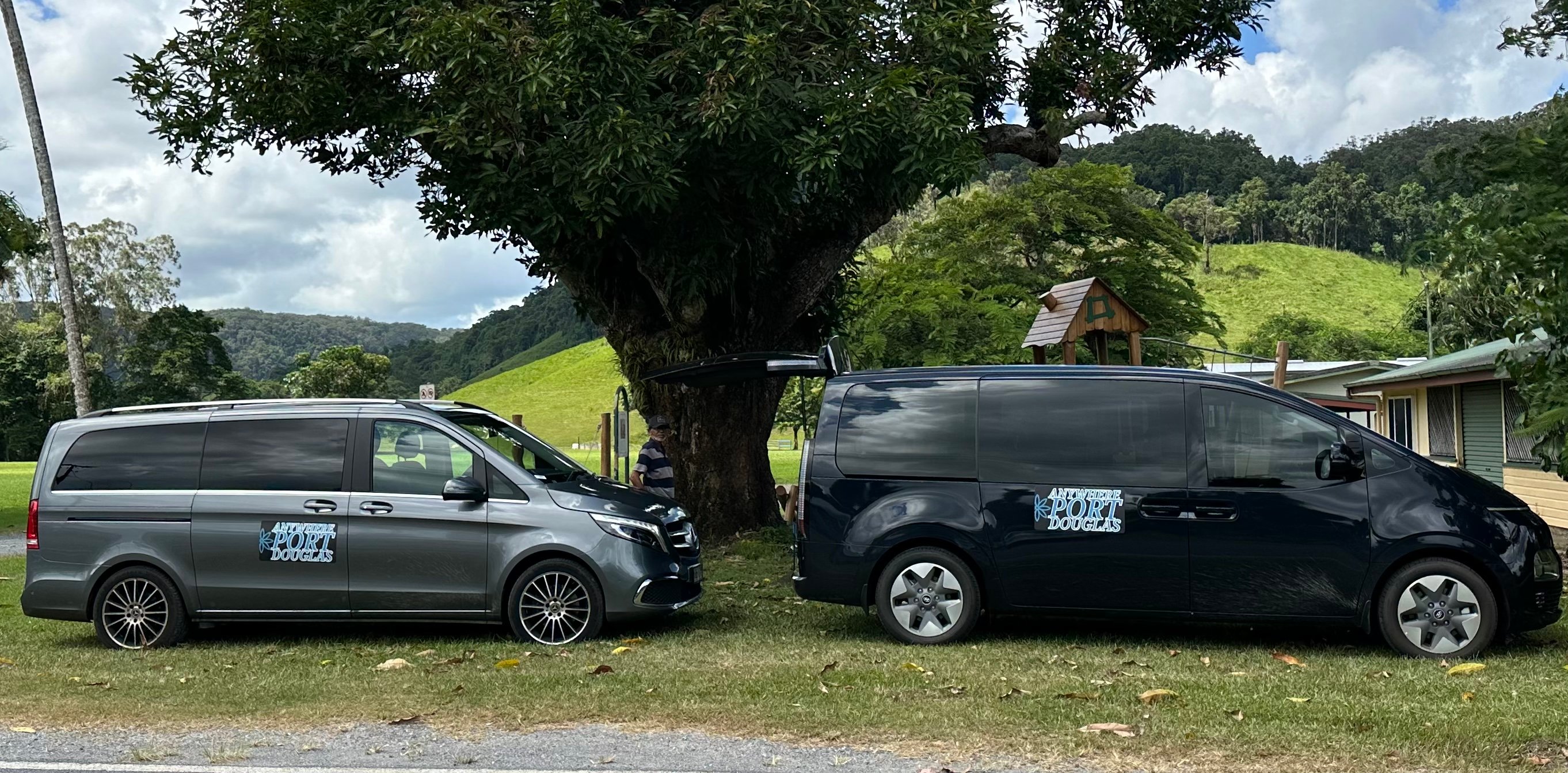 Cairns ↔ Port Douglas Private One-Way Transfer