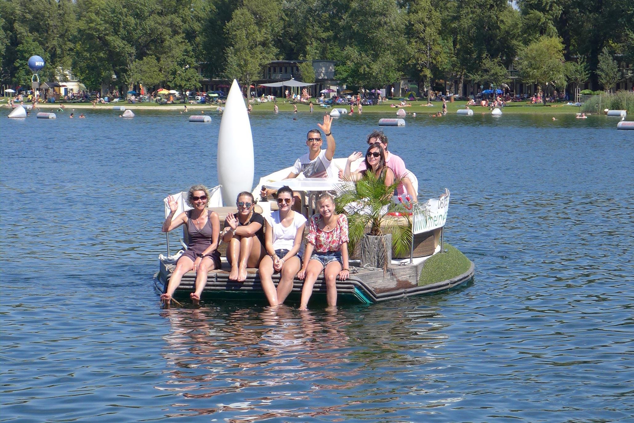 Private Electric Floating Island Boat Rental on Old Danube