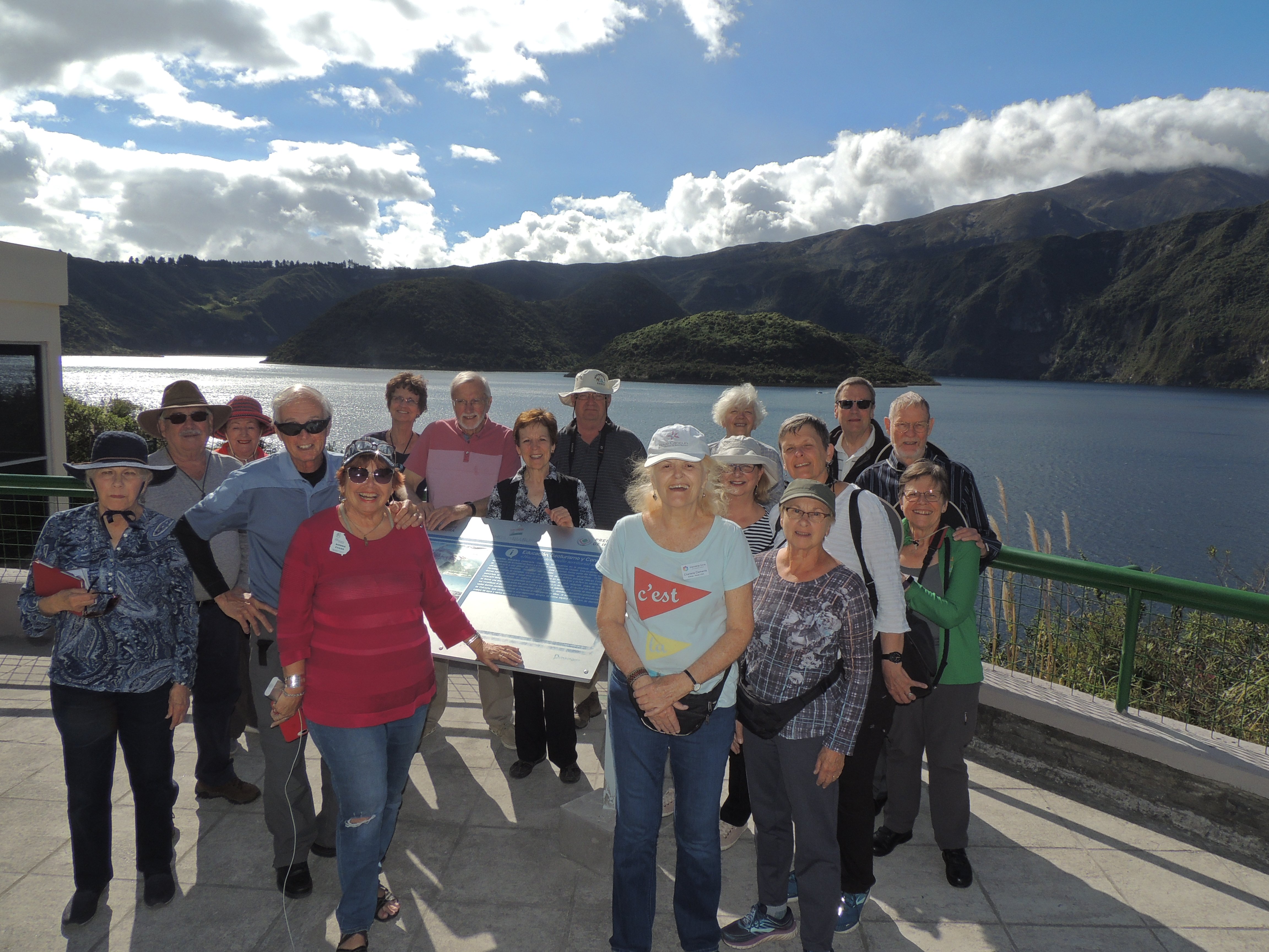 Quito to Otavalo: Markets, Lakes & Andean Villages Day Tour
